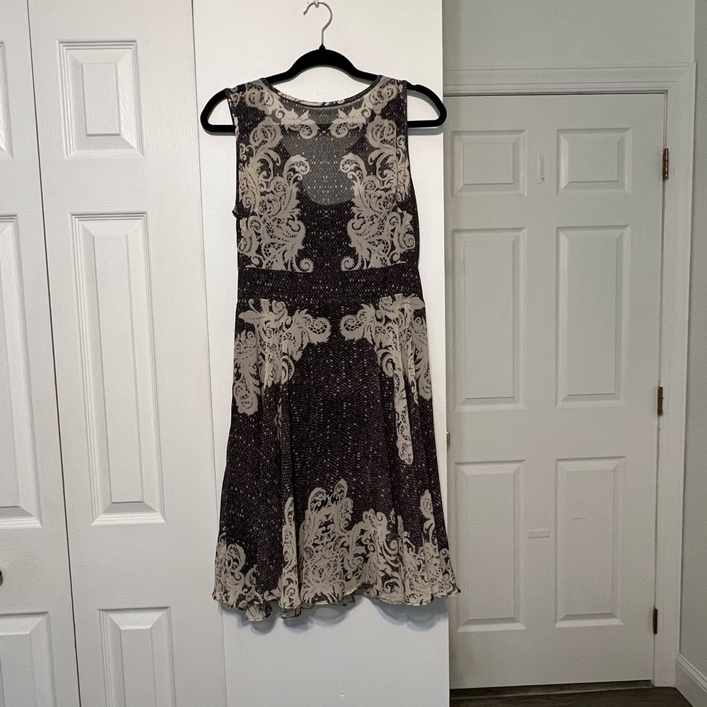 Maggy London Black and Gray Fit and Flare Midi Dress‎ Size 8